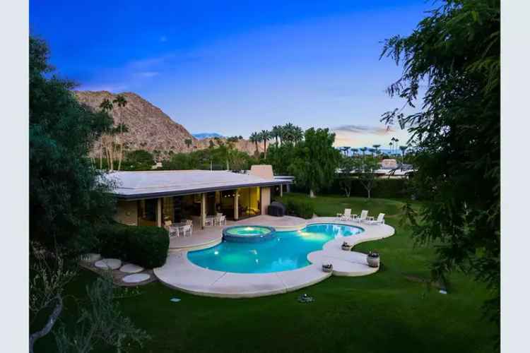 Single-family house For Sale in Indian Wells, California