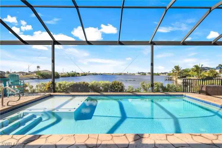 Single-family house For Sale in 2504, Northwest 3rd Place, Cape Coral, Florida