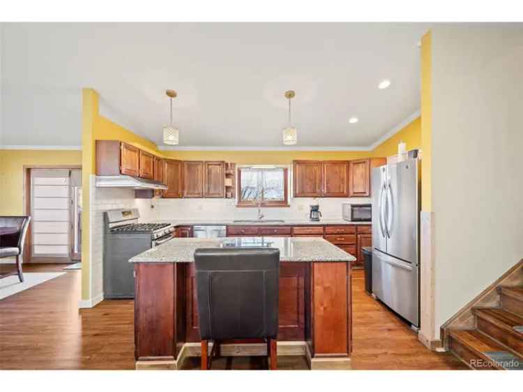 Single-family house For Sale in Pueblo West, Colorado