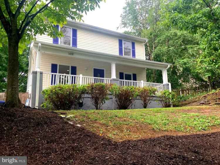 Single-family house For Sale in 1419, Lawrence Street Northeast, Washington, District of Columbia