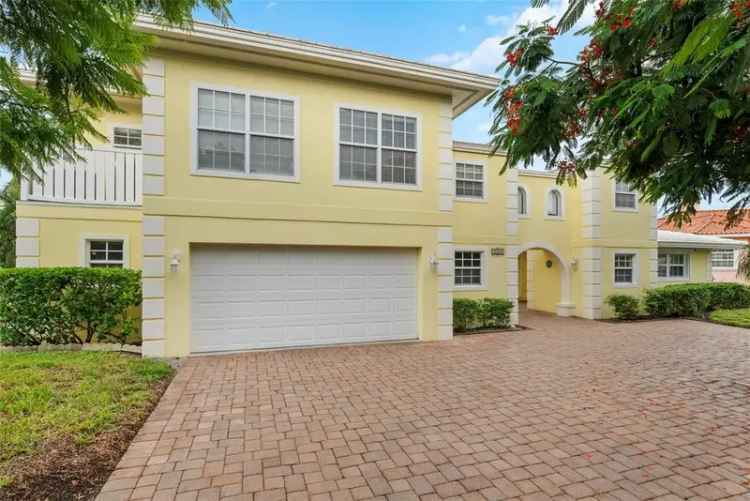 Single-family house For Sale in 5531, Contento Drive, Siesta Key, Florida