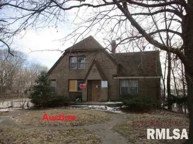 Single-family house For Sale in 1530, Northeast Glen Oak Avenue, Peoria, Illinois