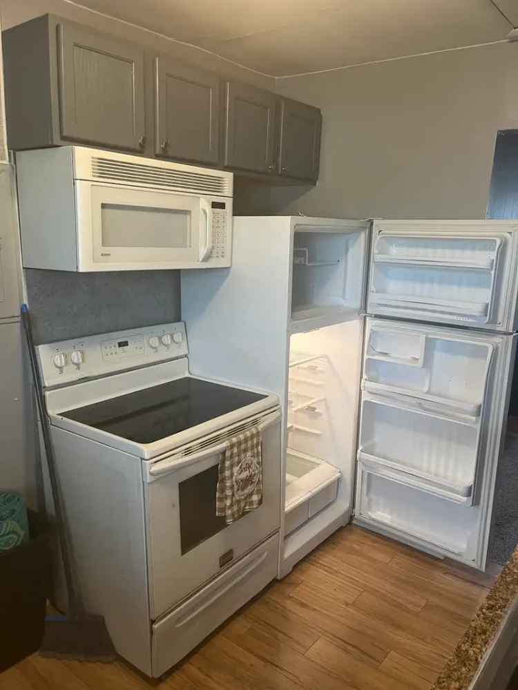 Apartment Unit Sublet