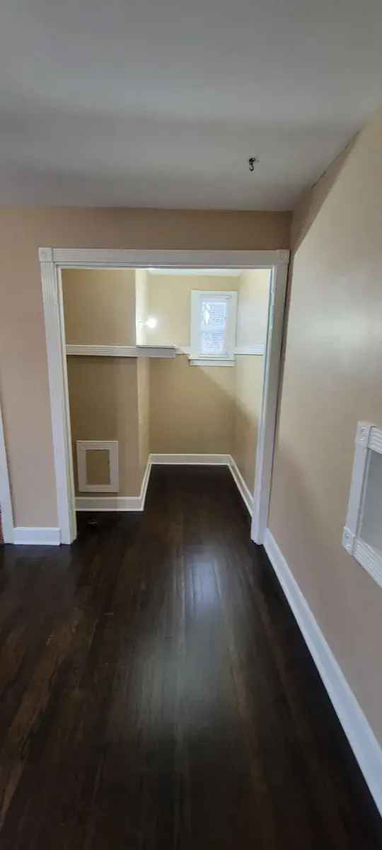 Art Deco Studio Apartment for Rent - Denver