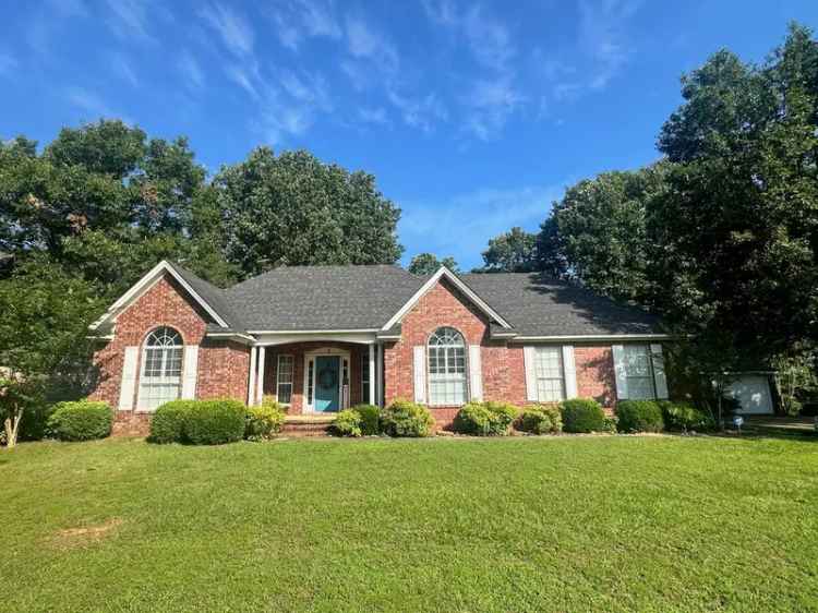 Single-family house For Sale in Clarksville, Arkansas