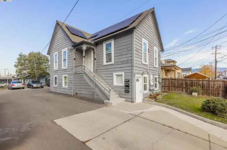 Multi-family house For Sale in 1507, 48th Avenue, Oakland, California