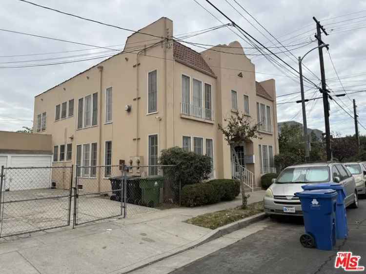 Multi-family house For Sale in Los Angeles, California