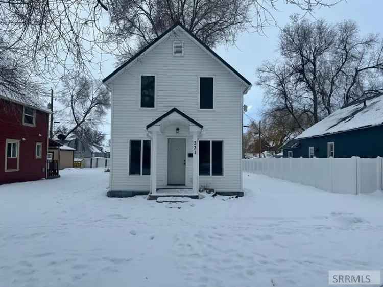 Single-family house For Sale in 331, Lava Street, Idaho Falls, Idaho