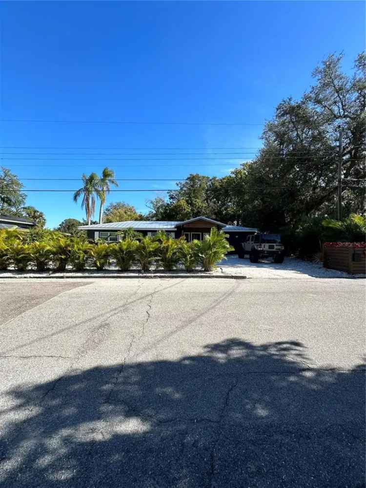 Single-family house For Sale in Bradenton, Florida