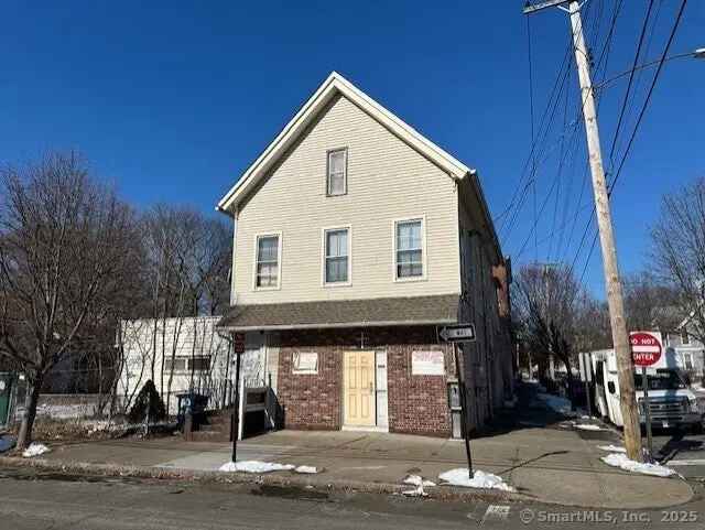 Multi-family house For Sale in 95, Rosette Street, New Haven, Connecticut