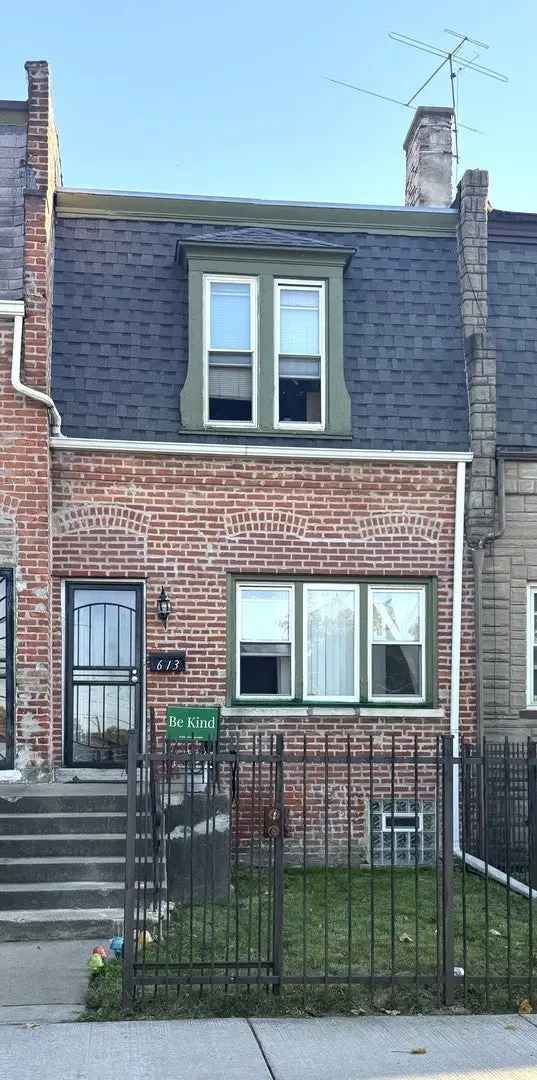 House For Sale in 613, East 107th Street, Chicago, Illinois