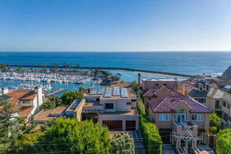 Single-family house For Sale in 24366, Santa Clara Avenue, Dana Point, California