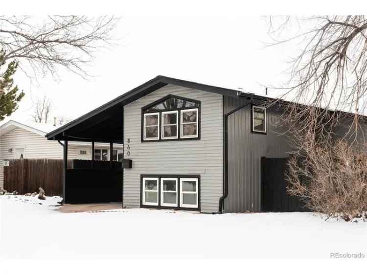 Single-family house For Sale in 860, South Quivas Street, Denver, Colorado