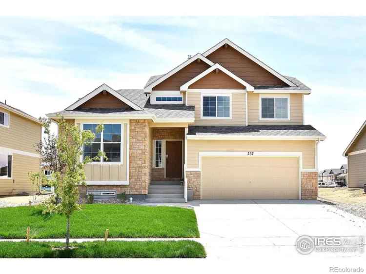 Single-family house For Sale in Greeley, Colorado