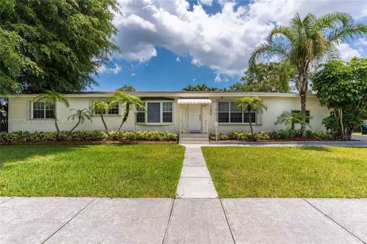 Single-family house For Sale in 7800, Southwest 96th Street, Kendall, Florida