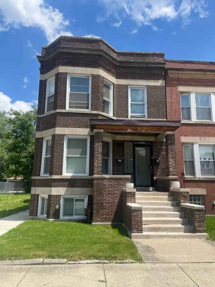 Multi-family house For Sale in 6443, South Morgan Street, Chicago, Illinois