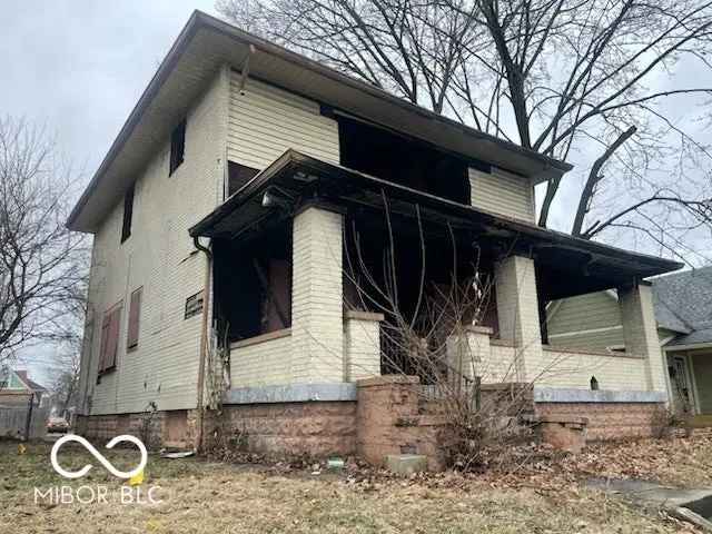 Single-family house For Sale in 622, North Temple Avenue, Indianapolis, Indiana