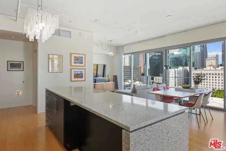 Condo For Sale in 1100, South Hope Street, Los Angeles, California