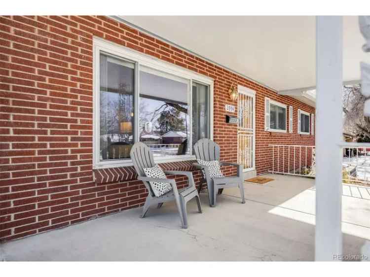 Single-family house For Sale in 2994, South Winona Court, Denver, Colorado