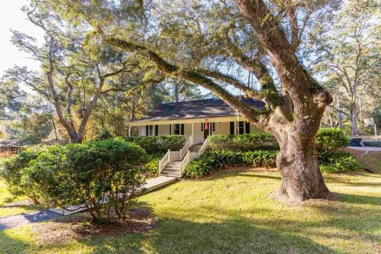 Single-family house For Sale in 2938, Abbotsford Way, Tallahassee, Florida