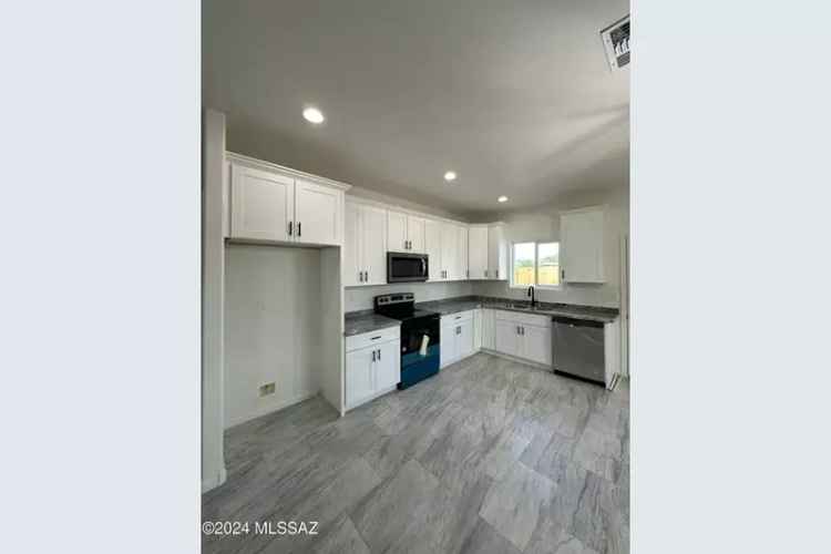 Duplex For Sale in Tucson, Arizona