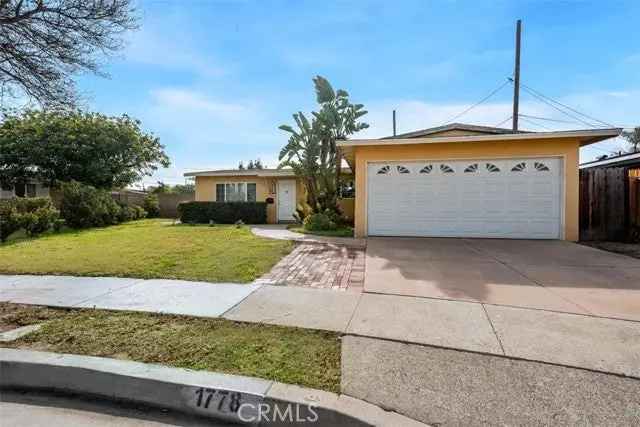 Single-family house For Sale in 1778, Laurel Place, Anaheim, California