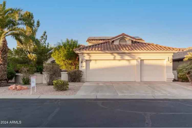 Single-family house For Sale in 16160, West Indianola Avenue, Goodyear, Arizona