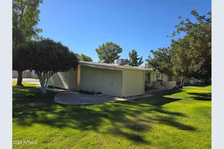 House For Sale in 10222, West Snead Circle South, Sun City, Arizona