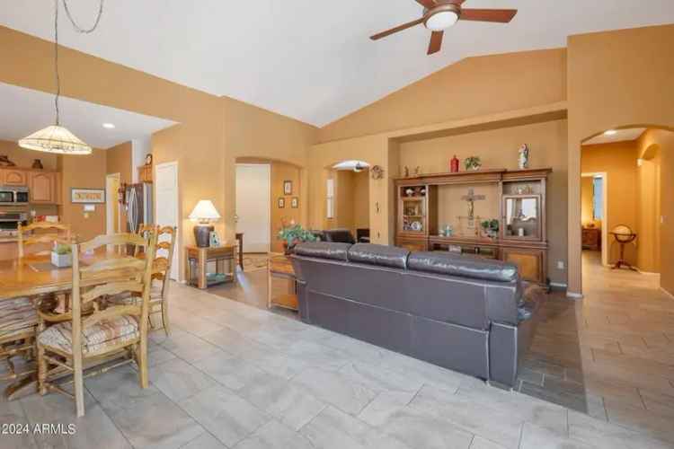 Single-family house For Sale in Casa Grande, Arizona