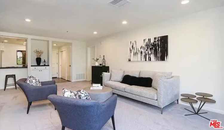 Condo For Sale in 880, West 1st Street, Los Angeles, California