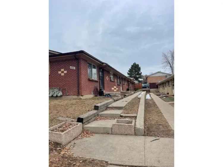 Multi-family house For Sale in Arvada, Colorado