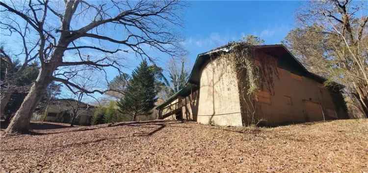 Single-family house For Sale in 4185, Kenwood Trail, Atlanta, Georgia