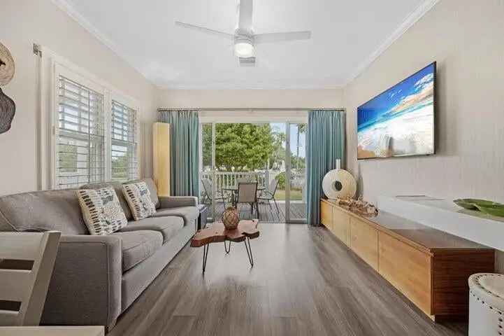 House For Sale in 5092, Sunset Village Drive, Florida