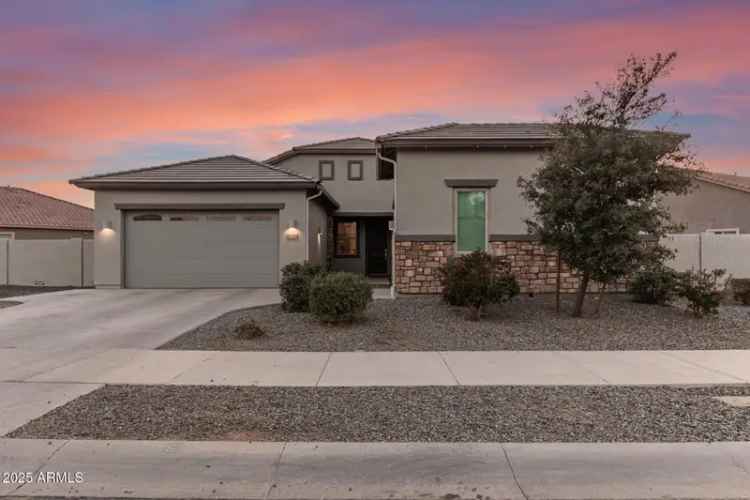 Single-family house For Sale in 21765, East Arroyo Verde Drive, Queen Creek, Arizona