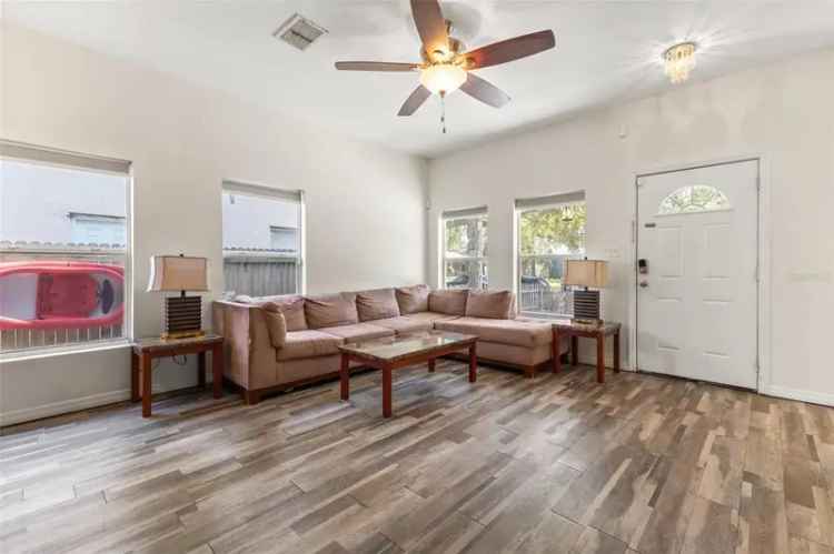 Single-family house For Sale in 2531, 13th Avenue South, Saint Petersburg, Florida