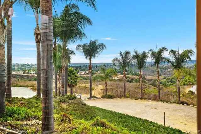 Single-family house For Sale in 2405, Old Colony Road, Vista, California