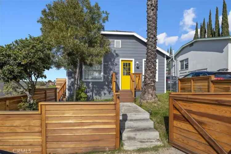 Single-family house For Sale in 5023, O Sullivan Drive, Los Angeles, California