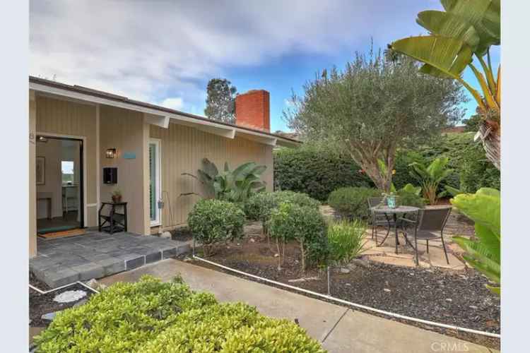 Single-family house For Sale in 31566,31568, Flying Cloud Drive, Laguna Niguel, California