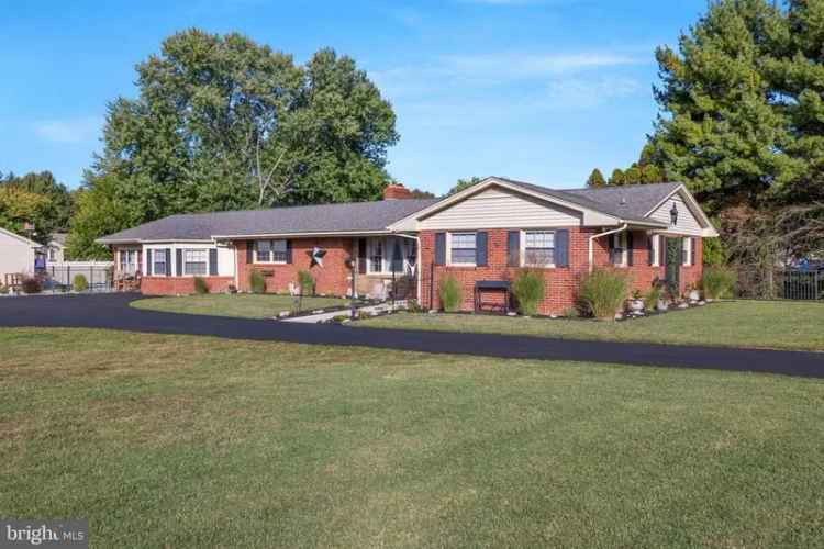 Single-family house For Sale in Dover, Delaware