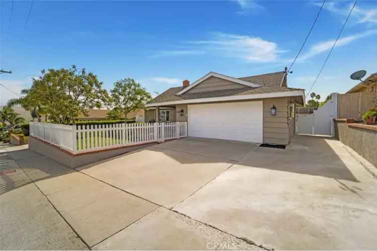 Single-family house For Sale in 25402, Westborne Drive, Dana Point, California