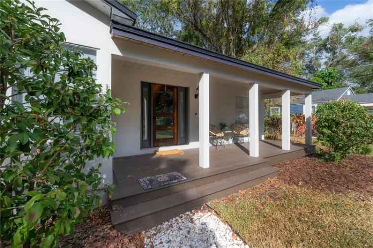 Single-family house For Sale in 1904, East Powhatan Avenue, Tampa, Florida