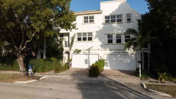 House For Sale in 852, Northeast 16th Avenue, Fort Lauderdale, Florida