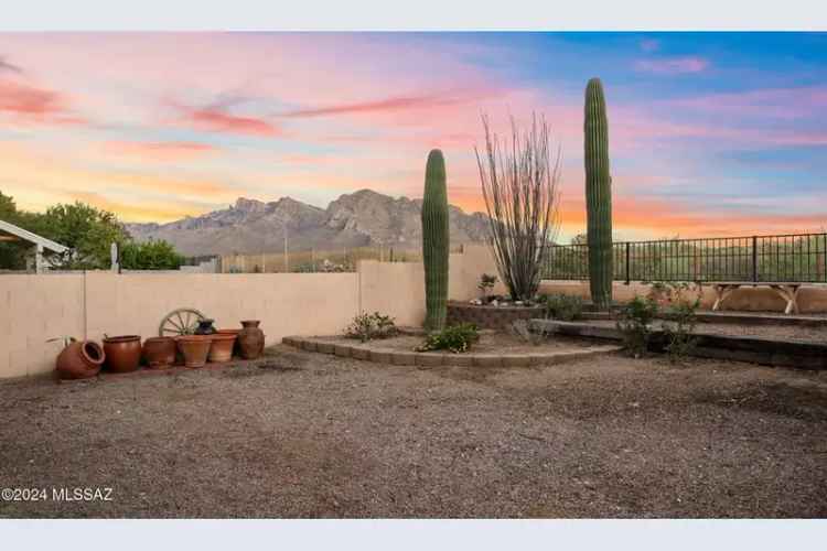 Single-family house For Sale in 1509, West Canyon Shadows Lane, Tucson, Arizona