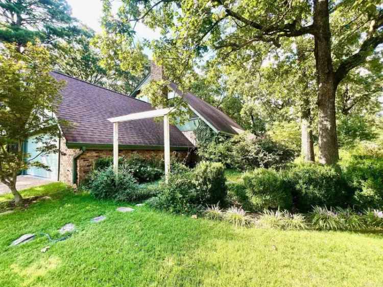 Single-family house For Sale in 4, Big Stone Court, Little Rock, Arkansas