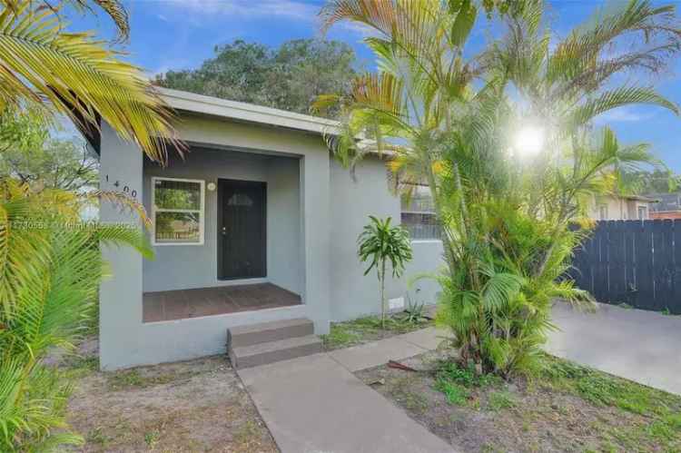 Single-family house For Sale in 1400, Northwest 70th Street, Miami, Florida