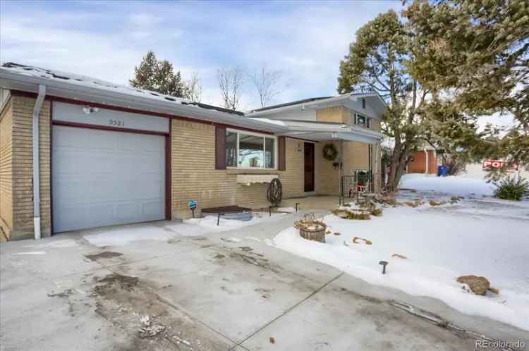 Single-family house For Sale in 9581, Green Court, Westminster, Colorado