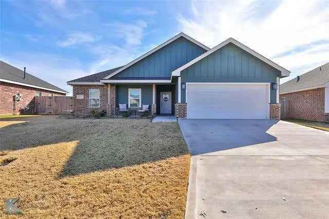 Single-family house For Sale in Abilene, Texas