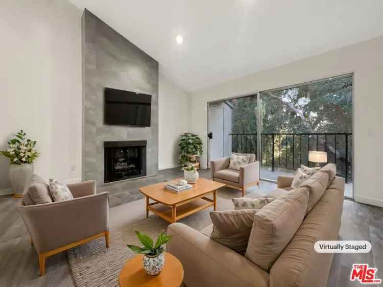 House For Sale in 11435, Tampa Avenue, Los Angeles, California