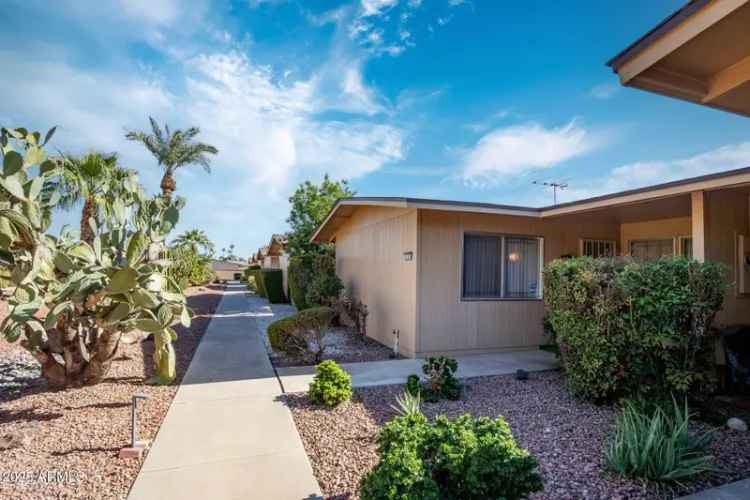 Single-family house For Sale in 13435, West Desert Glen Drive, Sun City West, Arizona