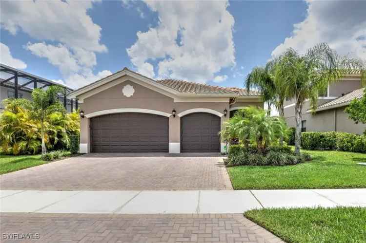 Single-family house For Sale in Fort Myers, Florida